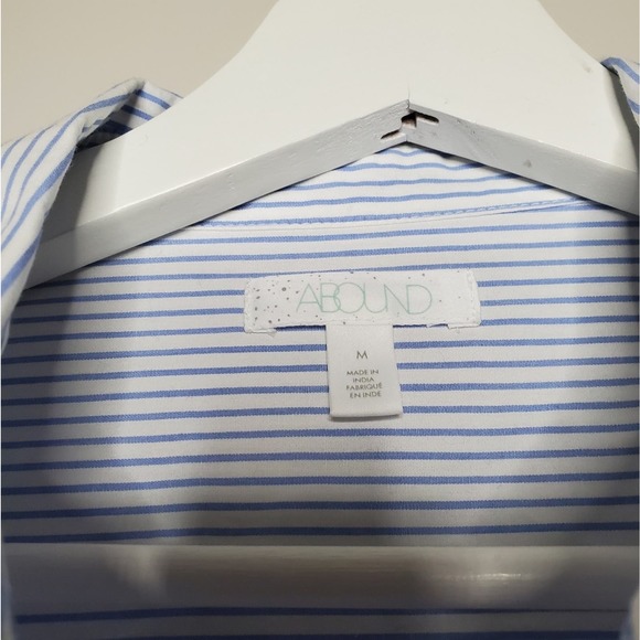 ABOUND | Ruffle Button Blouse | M - Picture 7 of 7